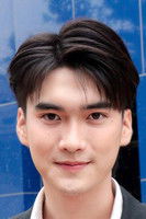 何佩禧
